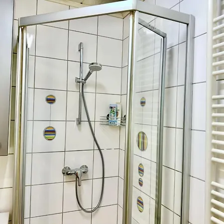 Stylish Near Airport & Train