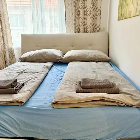 Apartament Stylish Near Airport & Train Schwechat