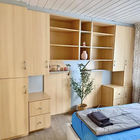 Stylish Near Airport & Train *